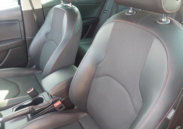 Seat Leon cena 47900 przebieg: 238000, rok produkcji 2016 z Lębork małe 742